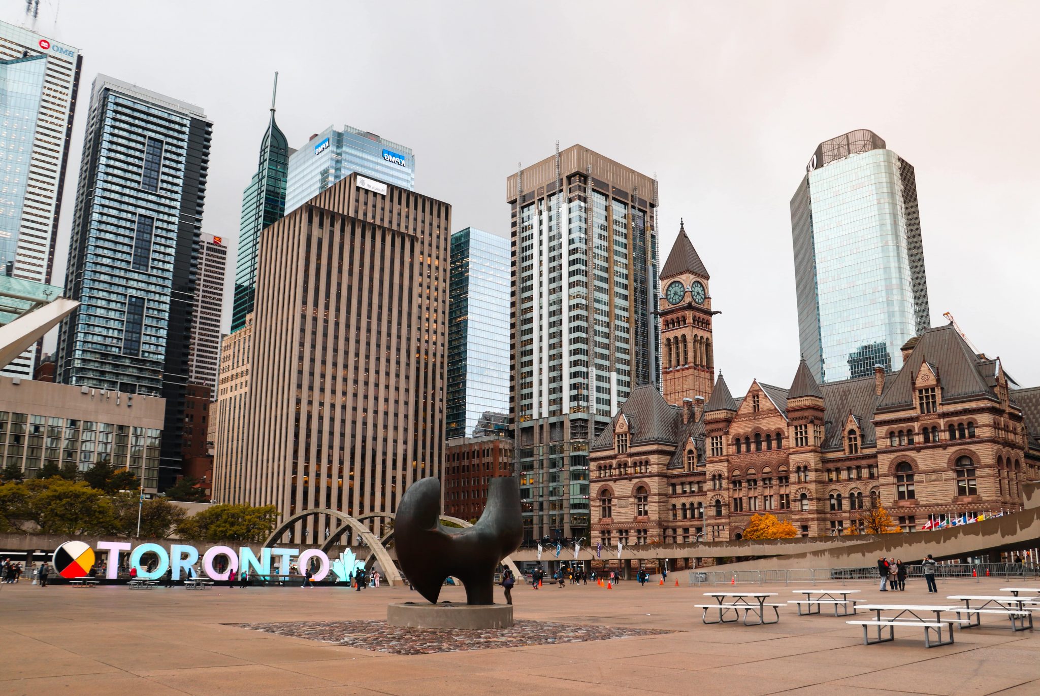 Uncover 5 Best Universities in Toronto Top Picks!