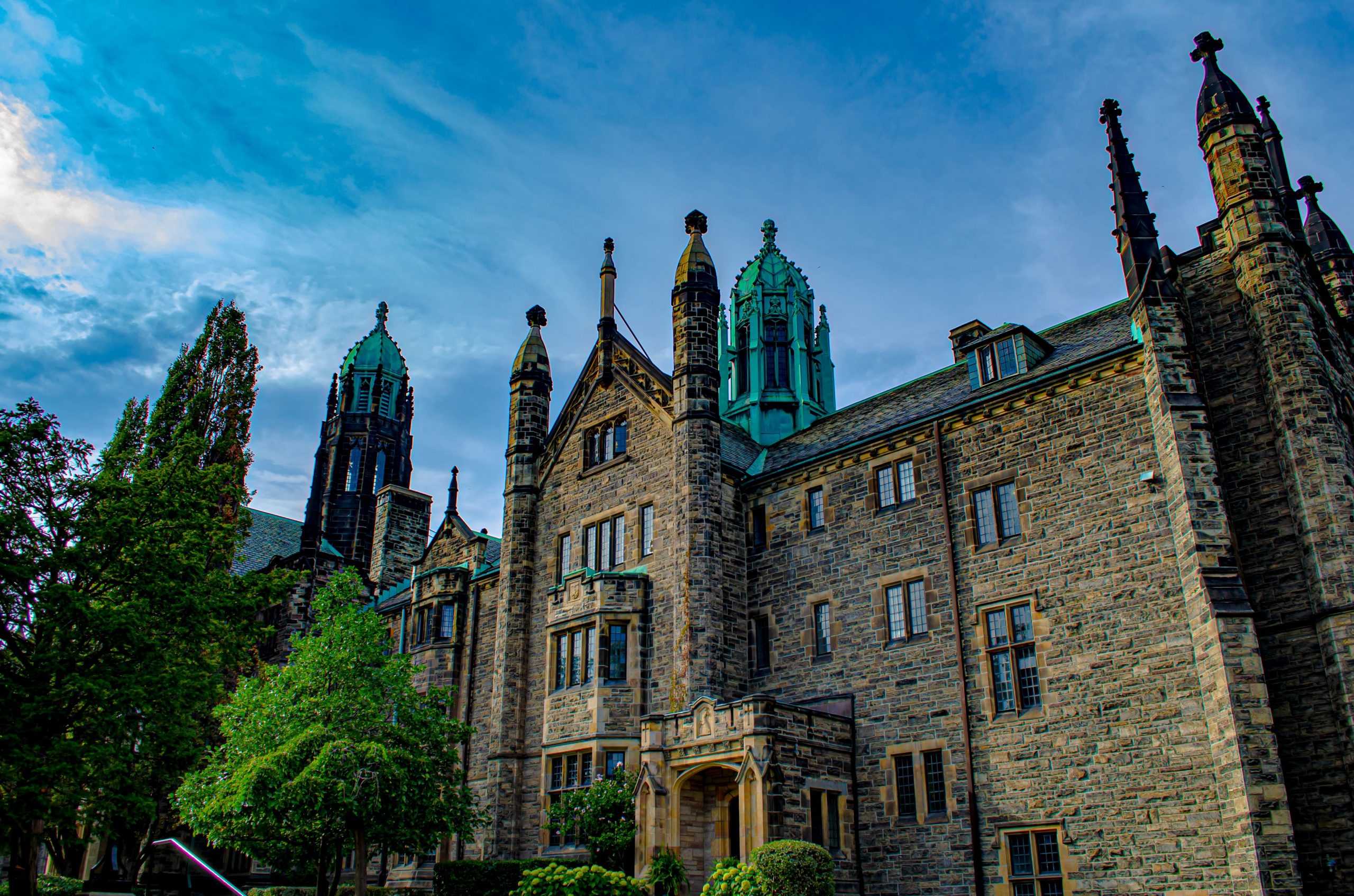 University of Toronto scholarships