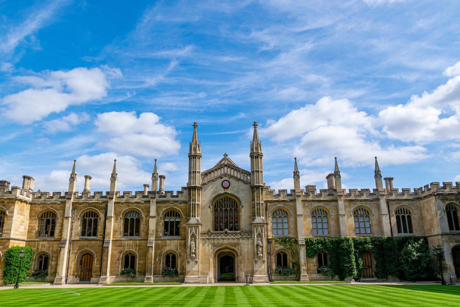Top UK Universities For Cyber Security In 2025: Eligibility, Documents