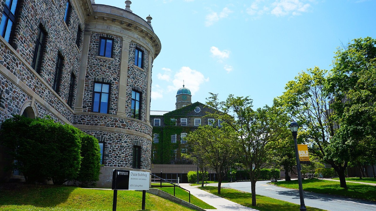 Dalhousie University: Acceptance Rate, Intakes, Courses & More